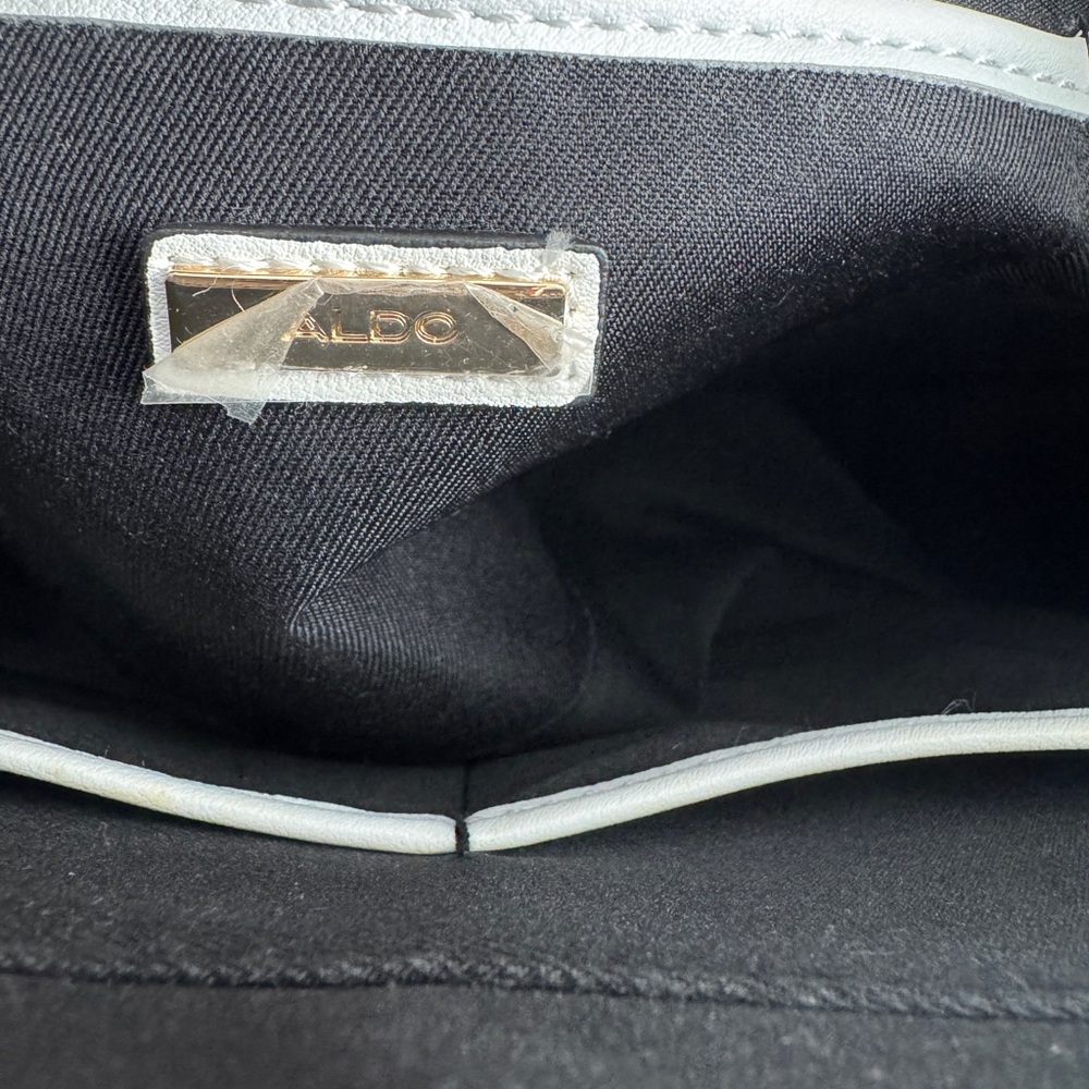 Aldo Multicolor Tote with Gold Chain Detail - Picture 4 of 5